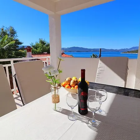 公寓 Mediterranean House *