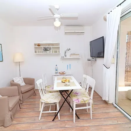 Mediterranean House Apartament *